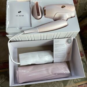 T3 AFAR Dryer Travel Size . Brand New In Box